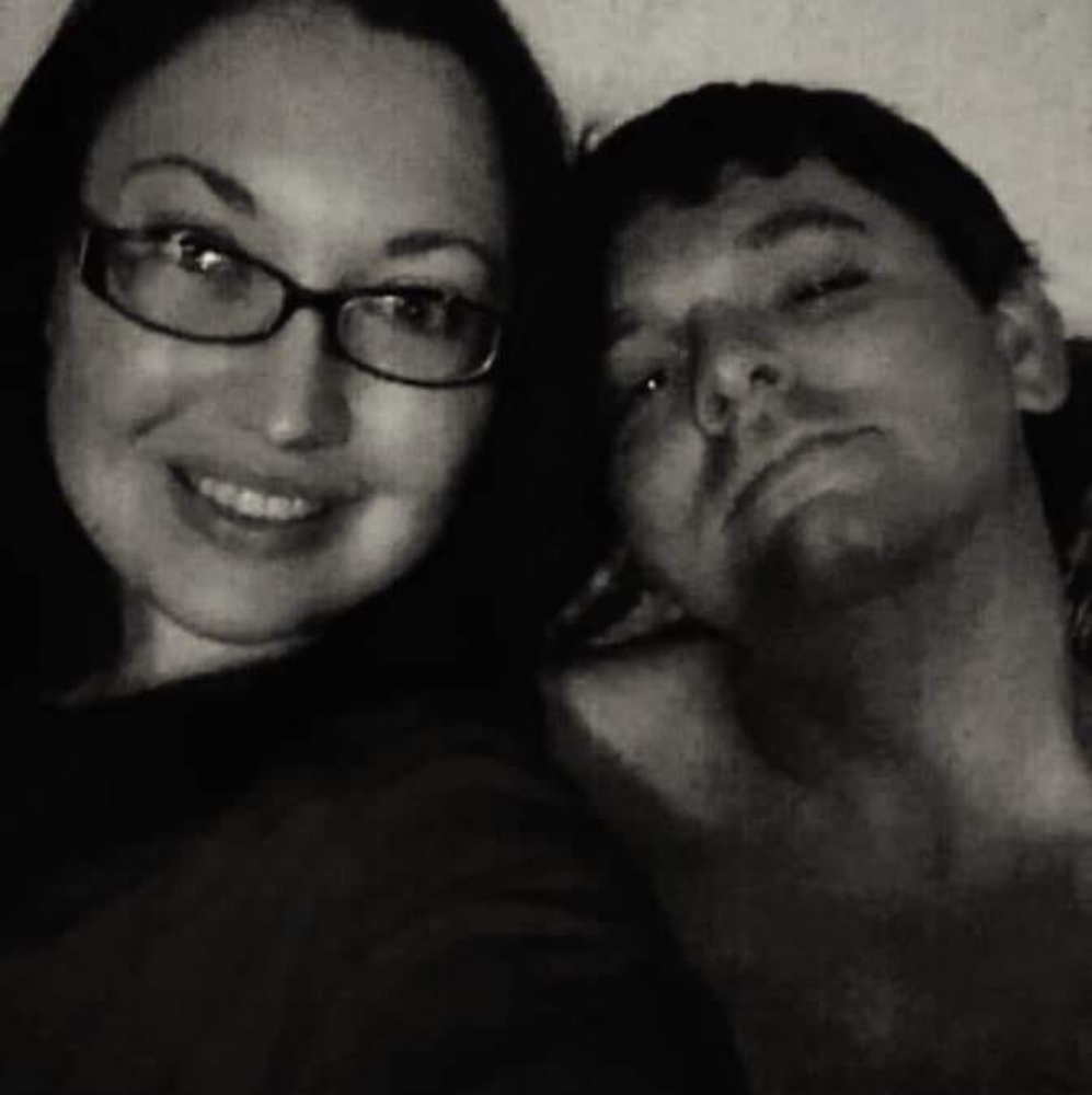 Meet your Posher, Crystal